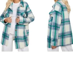 NWT Boohoo Women Denim Blue Oversized Flannel Shacket  Size 4